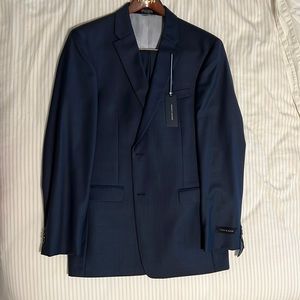 Tommy Hilfiger blue men’s suit